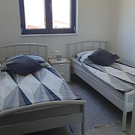 Apartman Nika * Vir